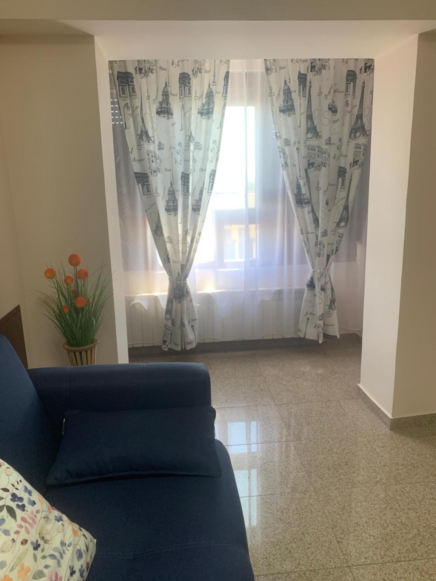 Minerva Ultracentral Apartment Крайова Екстериор снимка