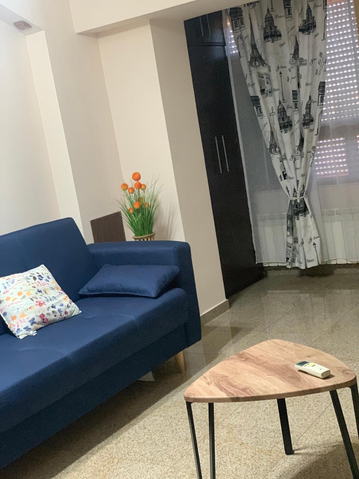 Minerva Ultracentral Apartment Крайова Екстериор снимка